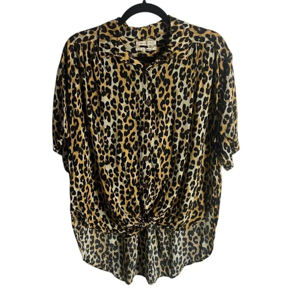 Urban Outfitters Size S Animal Print Button Down Shirt Blouse Tie Front Boxy